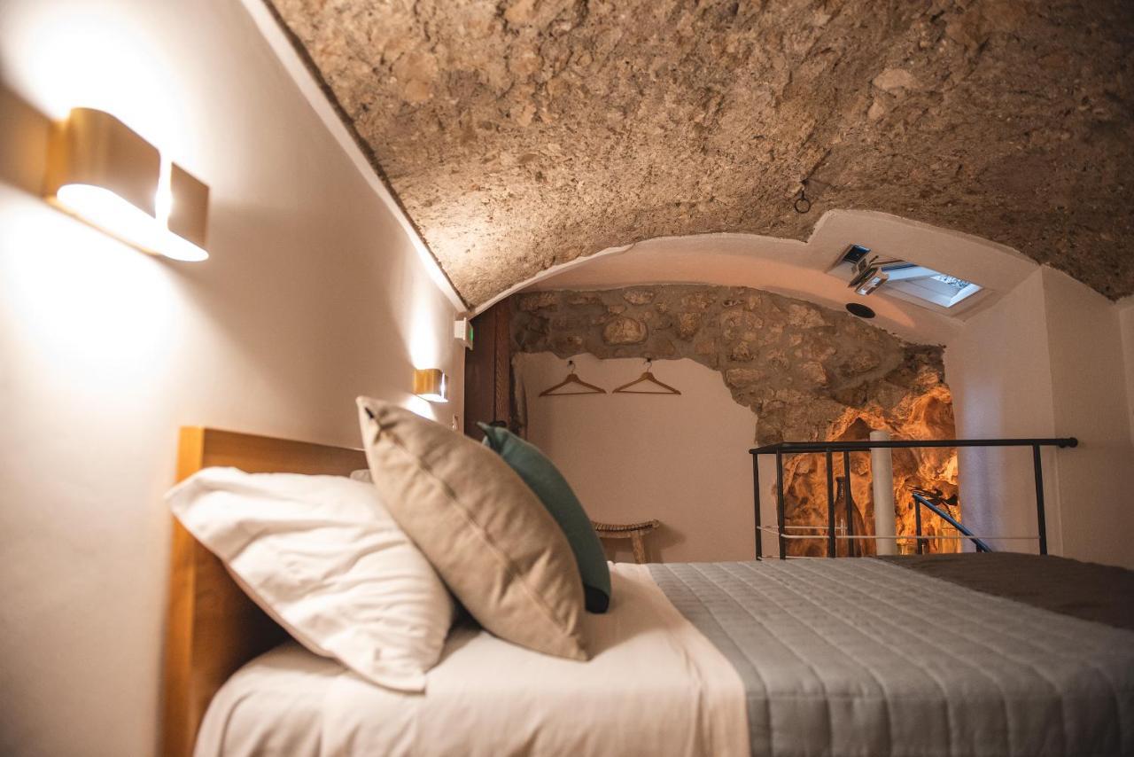 Aurora Medieval House Sermoneta Extérieur photo