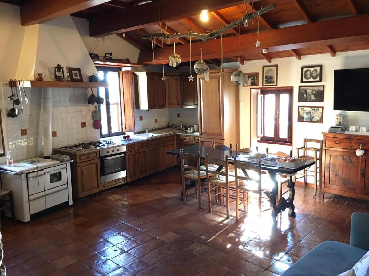 Aurora Medieval House Sermoneta Extérieur photo