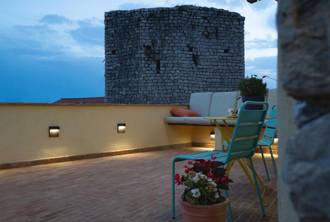 Aurora Medieval House Sermoneta Extérieur photo